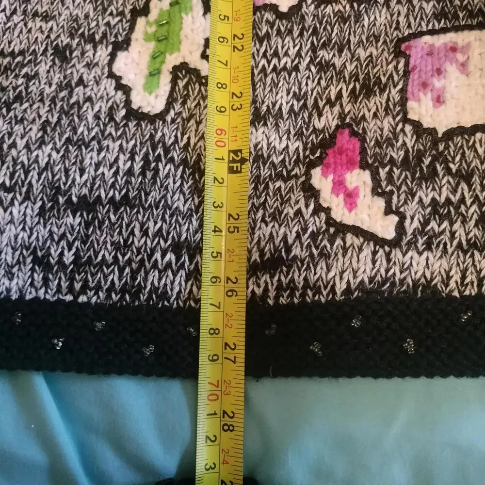 Handknits By Storybook Knits sweater Size M Women's Floral Cable Knit Cottgecore